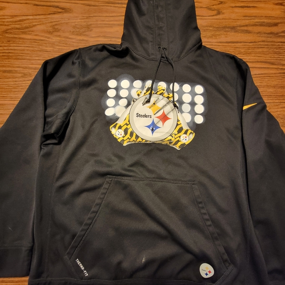 Nike steelers hoodie black with steelers emblem